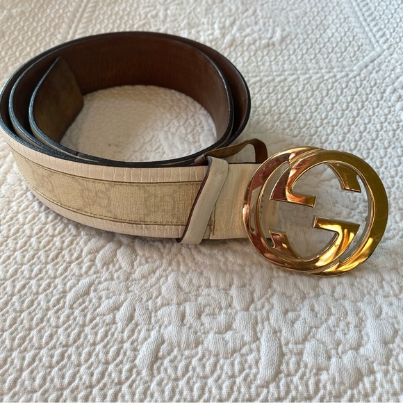 Gucci gold tone belt buckle. As Is - Picture 6 of 11